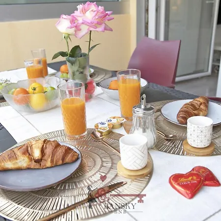 'cuore Di Rose' Parking - Welcome Set, Netflix, For 4 Persons -by Easylife Swiss * لوغانو