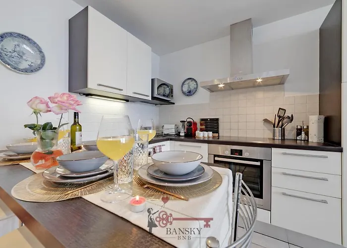 'cuore Di Rose' Parking - Welcome Set, Netflix, For 4 Persons -by Easylife Swiss Lugano