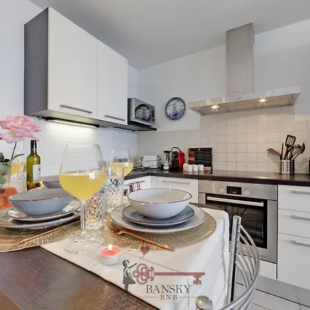 'cuore Di Rose' Parking - Welcome Set, Netflix, For 4 Persons -by Easylife Swiss Lugano